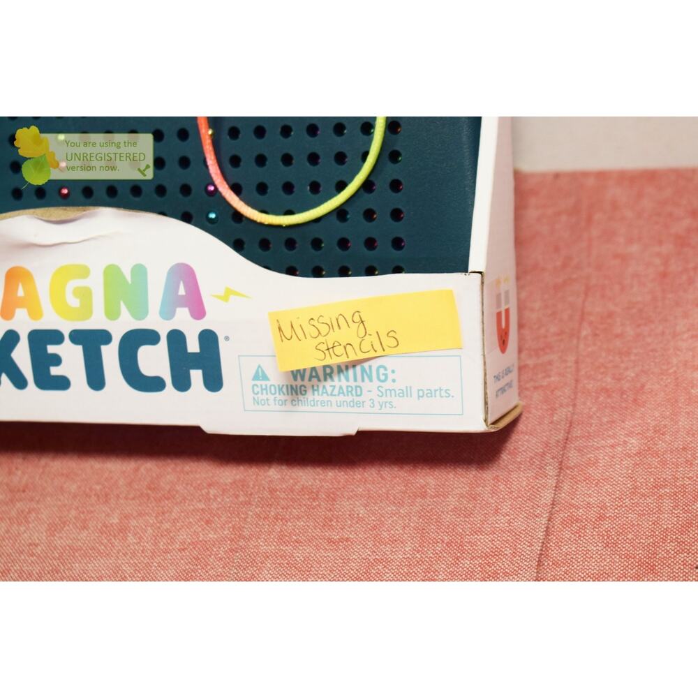 Chuckle & Roar Magna Sketch Magnetic Drawing Board - Picture 2 of 6